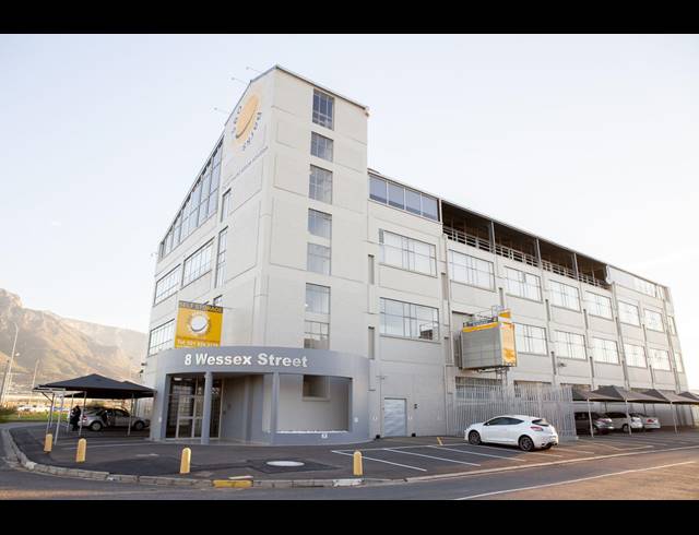 4,798M² WAREHOUSE FOR SALE IN PAARDEN EILAND